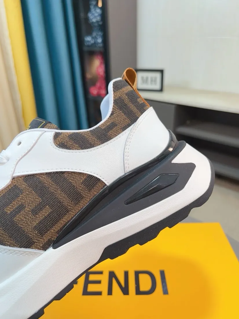 Men's Men's Shoes 💰458🌹🌹[fendi] Fendi's classic and comfortable men's, this complex sneaker is made of soft calfskin➕genuine leather lining➕original ultra-light rubber material with rough outsole. This unique light style is suitable for the casual and refined sensibility of this season. It is comfortable and natural on the feet. It is an everyday style for casual travel in autumn and winter! 38/44
